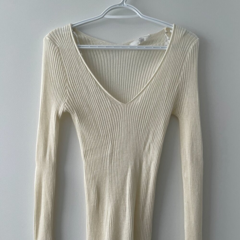 Missguided Cream Ribbed Knit V-neck Long Sleeve - size US 6